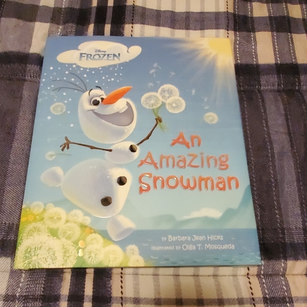 Disney Frozen an amazing snowman Book
